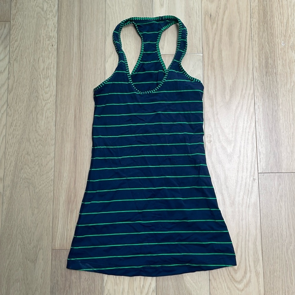 Lululemon tank